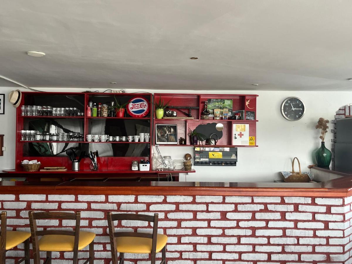 Eagle'S Nest Hostel Postojna Ngoại thất bức ảnh
