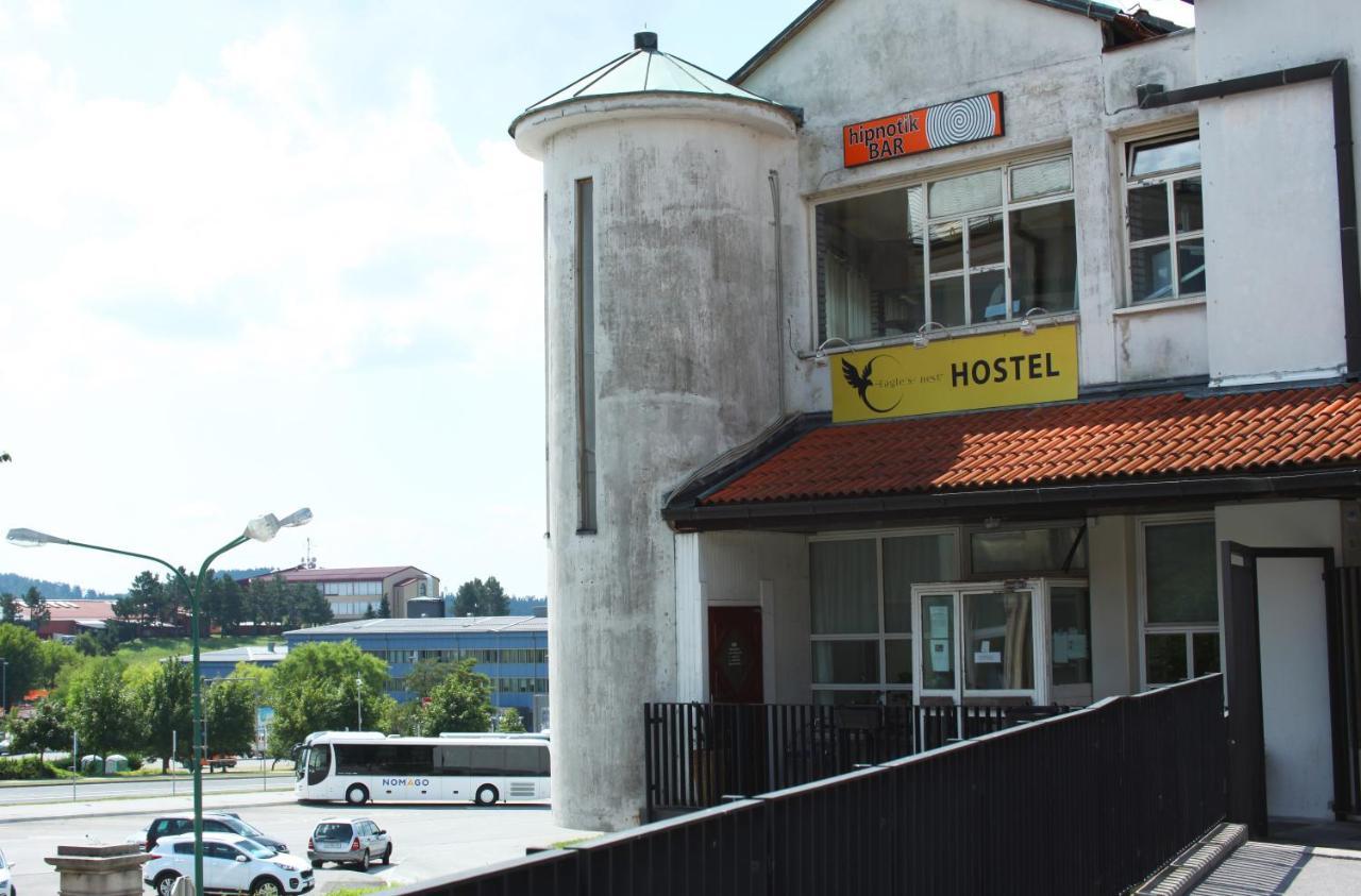 Eagle'S Nest Hostel Postojna Ngoại thất bức ảnh