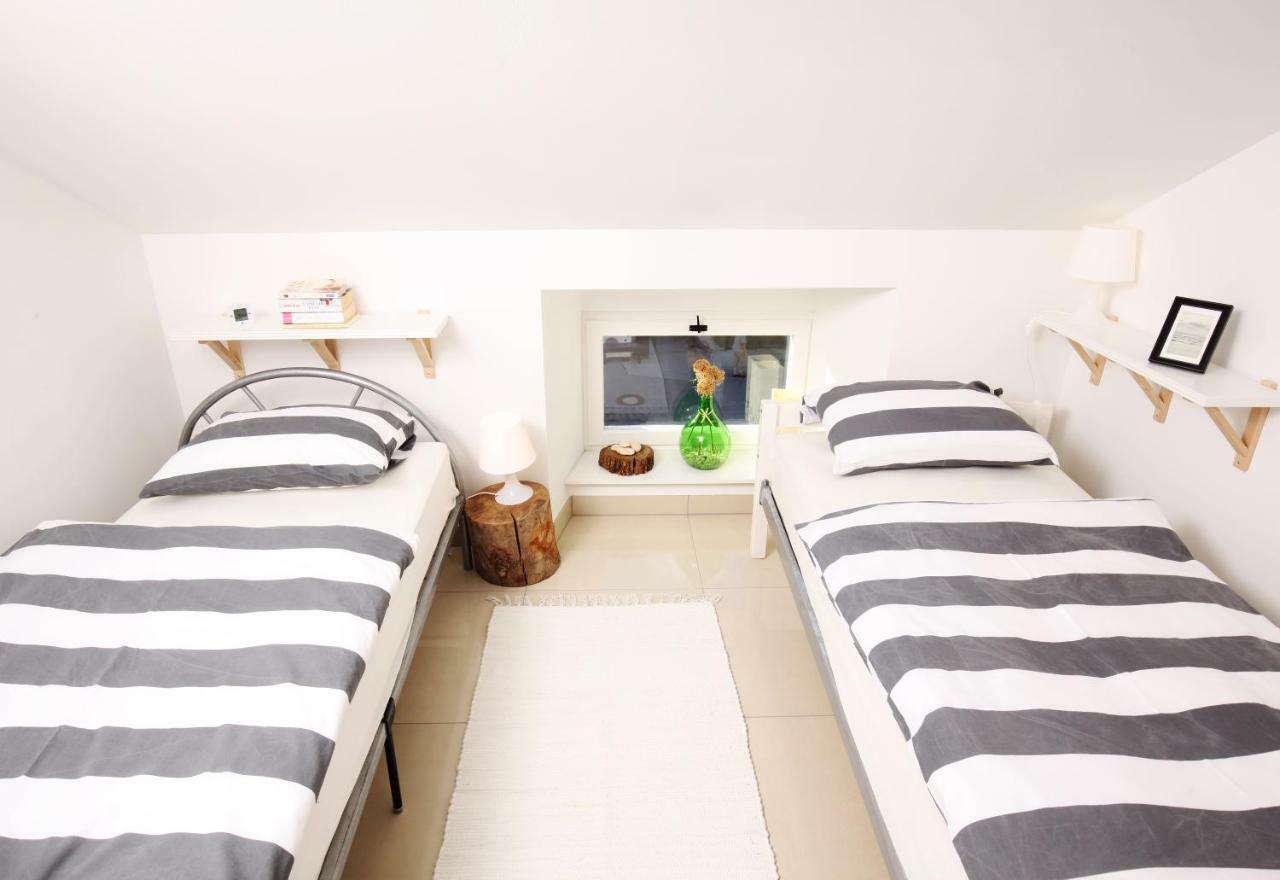 Eagle'S Nest Hostel Postojna Ngoại thất bức ảnh